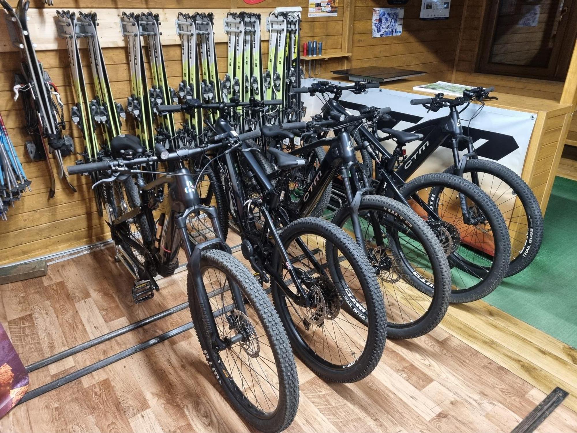 Apartament Elbrus Czyrna Szczyrk Wypozyczalnia Rowerow E-Bike Czyrna Szkola Narciarska & Wypozyczalnia Ski Serwis Eksteriør billede