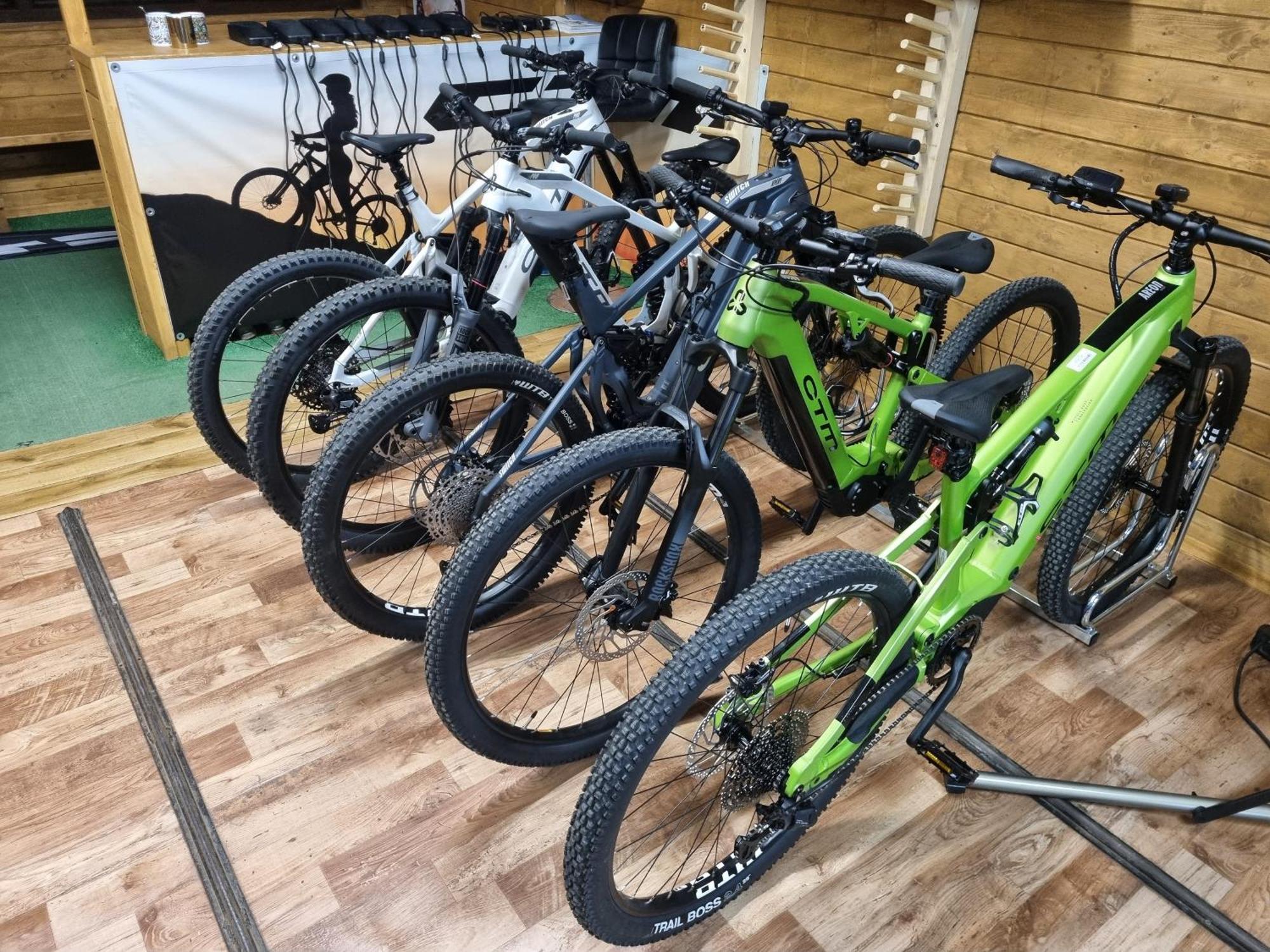 Apartament Elbrus Czyrna Szczyrk Wypozyczalnia Rowerow E-Bike Czyrna Szkola Narciarska & Wypozyczalnia Ski Serwis Eksteriør billede